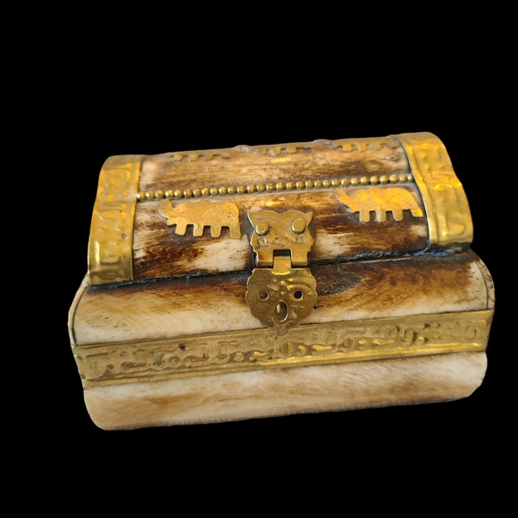 Vintage Bone and Brass Elephant Trinket Box - Picture 2 of 7